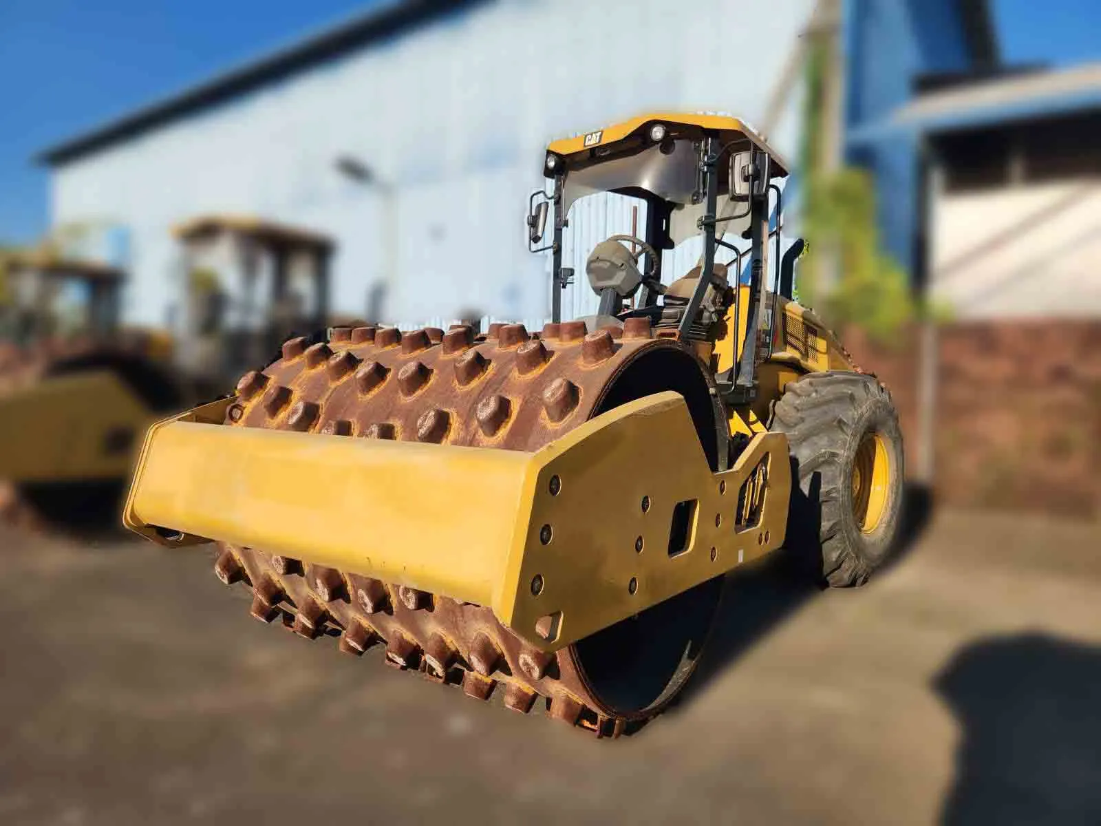 CAT Soil Compactor CS11GC — photo 1